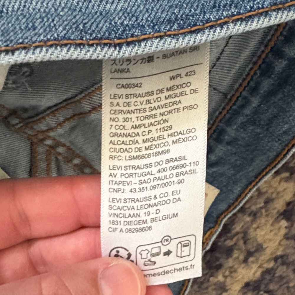 Levi's Ribcage Ankle Jeans - Picture 4 of 10